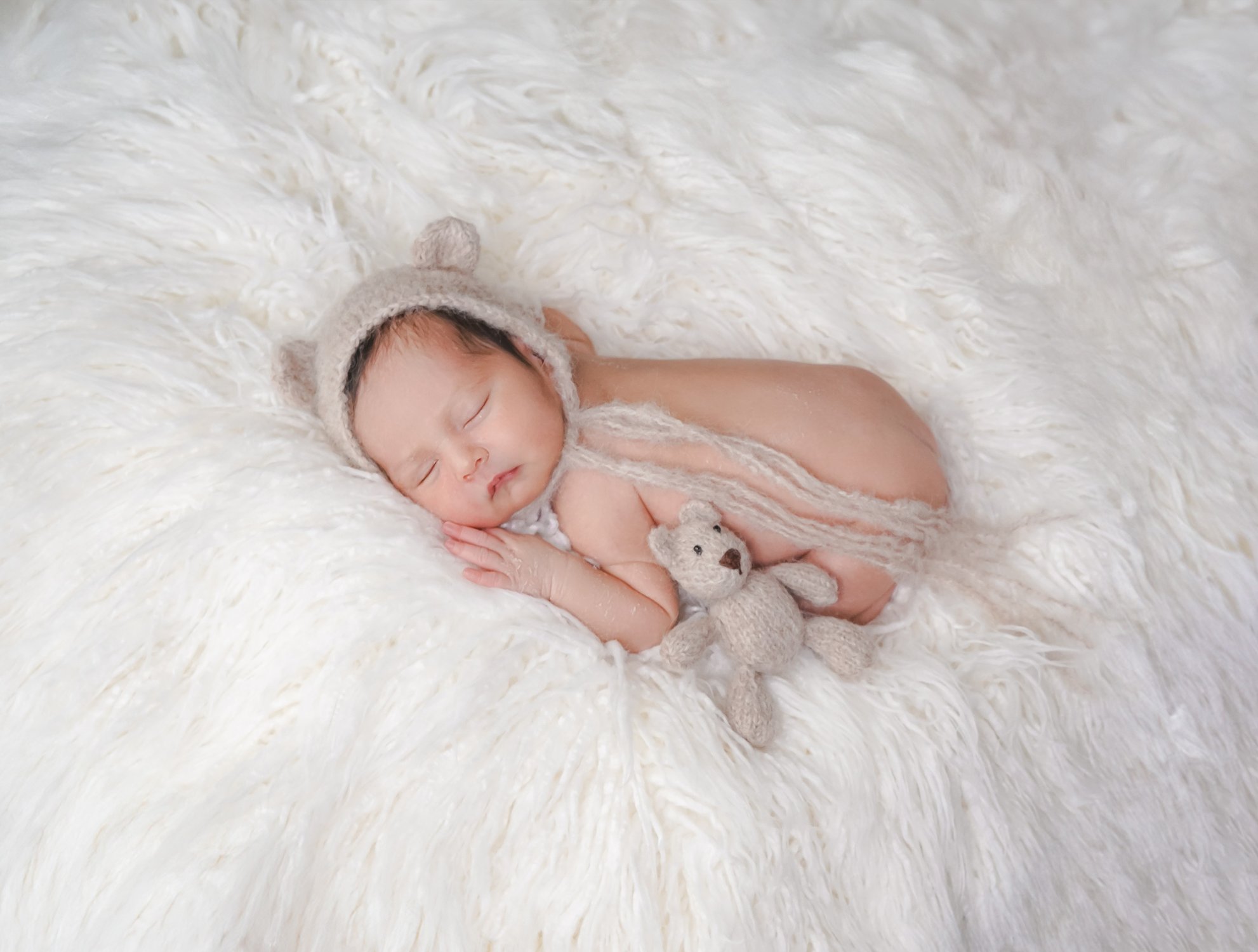 Newborn photography session for Marytte Sánchez by Captured by Sara in the SF Bay Area